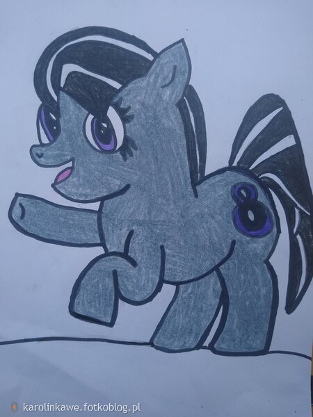 Mała Octavia się wita - my little pony 