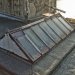Stare świetliki dachowe Warszawa   :: Świetliki dachowe zadaszenia, widok z okna budynku biurowego 