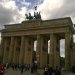 Po podróży z Niemiec ?   :: Bardzo ładny jest Berlin a to jest Brama Brandenburska ? 